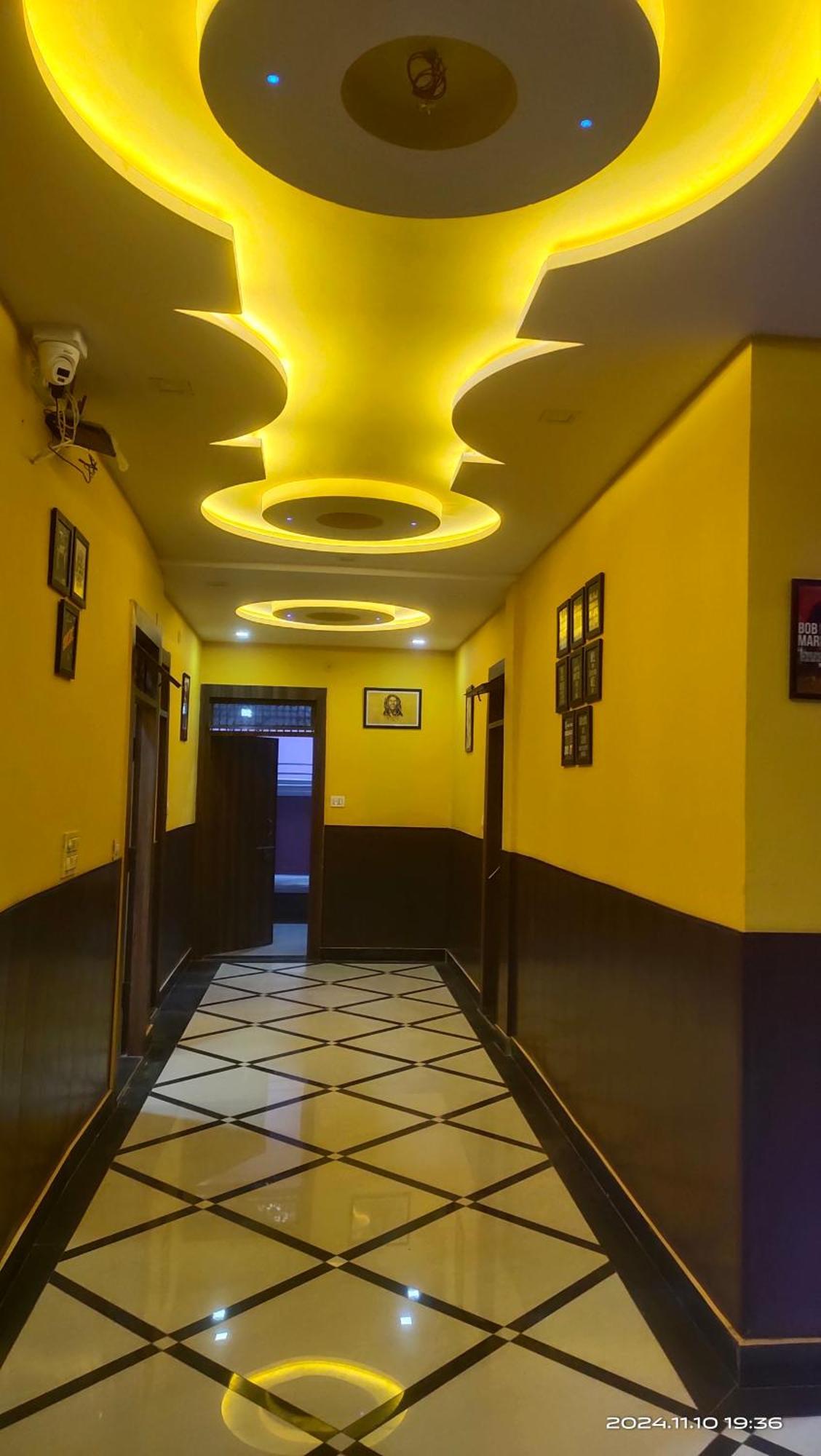 Big Brother Hostel Hotel Agra  Eksteriør bilde