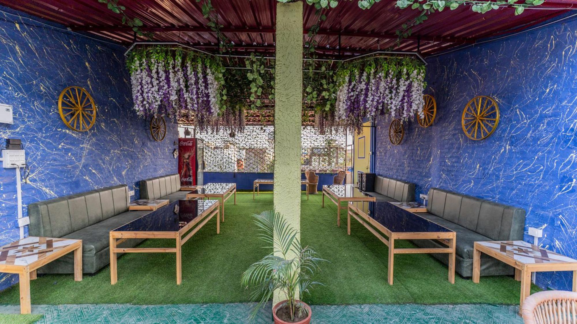 Big Brother Hostel Hotel Agra  Eksteriør bilde