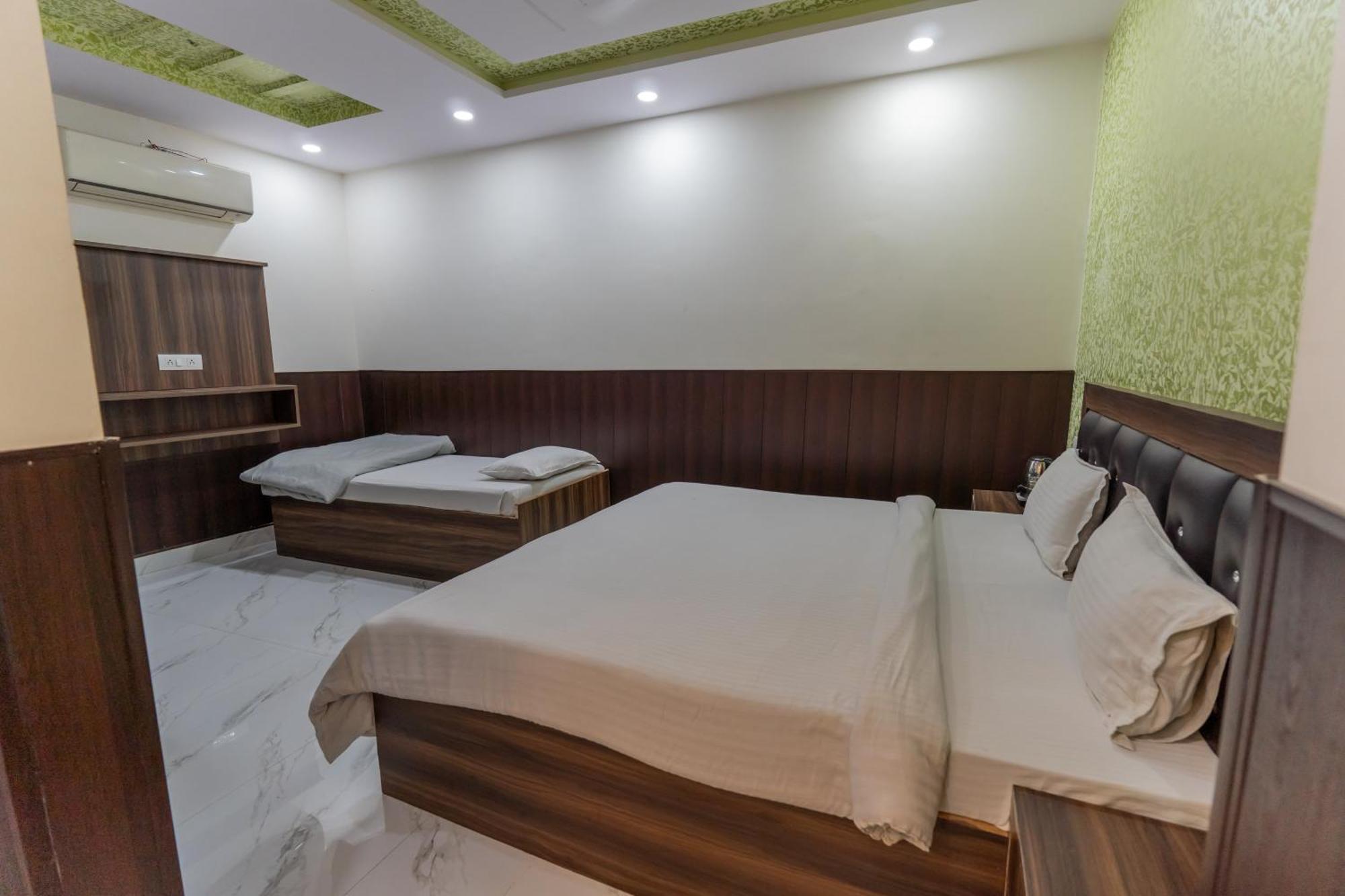 Big Brother Hostel Hotel Agra  Rom bilde